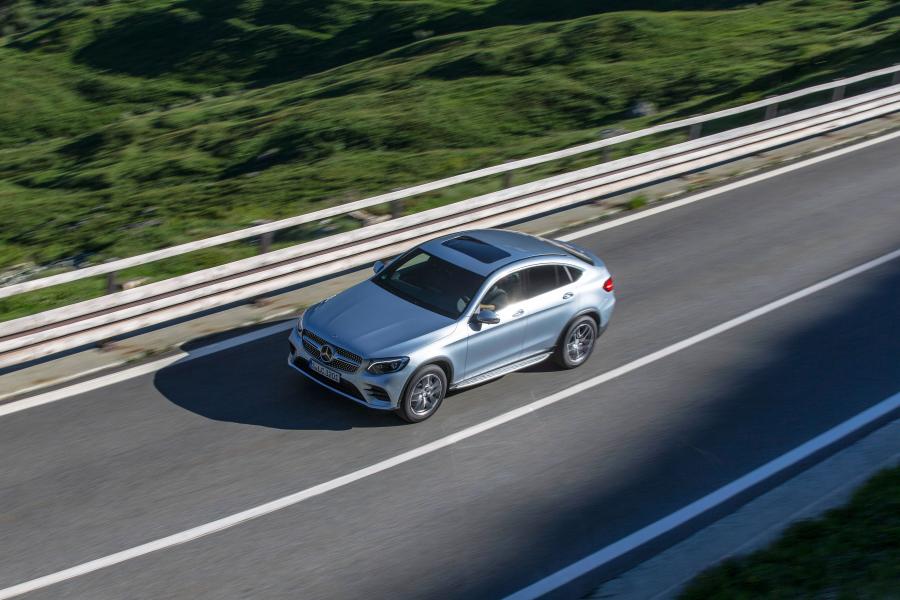  Mercedes-Benz GLC300 4Matic AMG Line Coupe 2016 года  (фото 8 из 26)